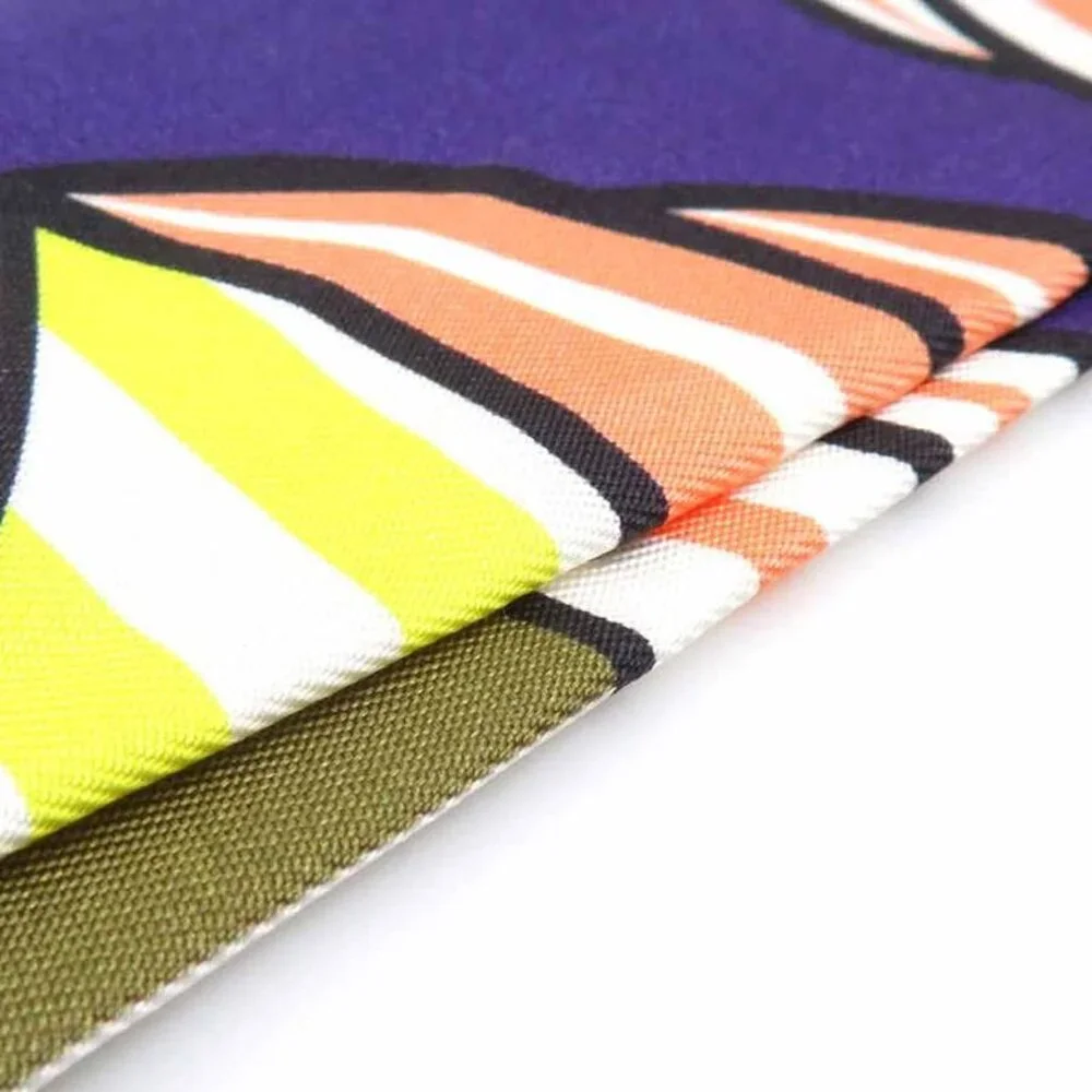 Hermes Scarf Twirly Silk - Picture 7 of 10
